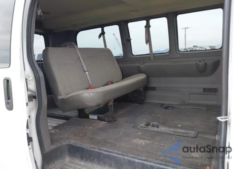 2009 Chevrolet Express 3500 Ls z USA, uszkodzony, nr VIN 1GAHG35K091170871